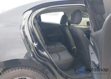 2019 Toyota Yaris Le z USA, uszkodzony, nr VIN 3MYDLBYVXKY501833